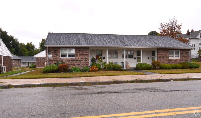 Building Photo - Cicia Manor