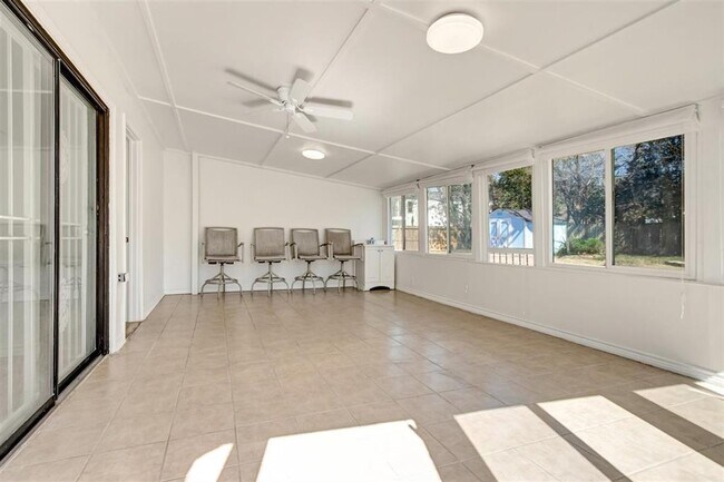 Building Photo - 1316 Zora St