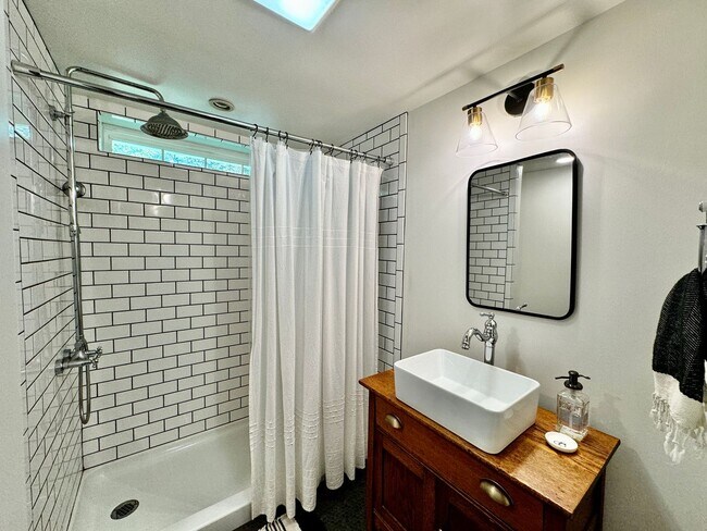 Building Photo - 3-Bedroom Ranch Ready On 12-01-25! 1/2 Acr...