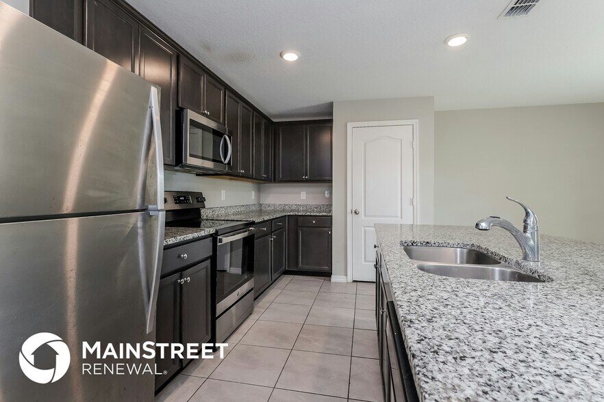 Building Photo - 1707 Sail Ct