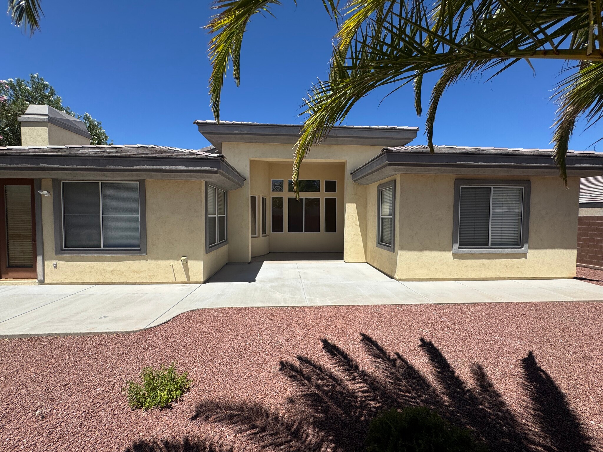Building Photo - 712 Pinnacle Heights Ln