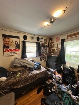 Building Photo - 8 Newton St