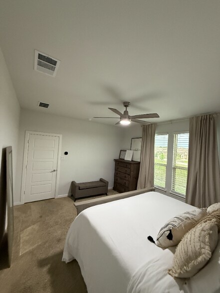 Building Photo - 5313 Waterview Ct