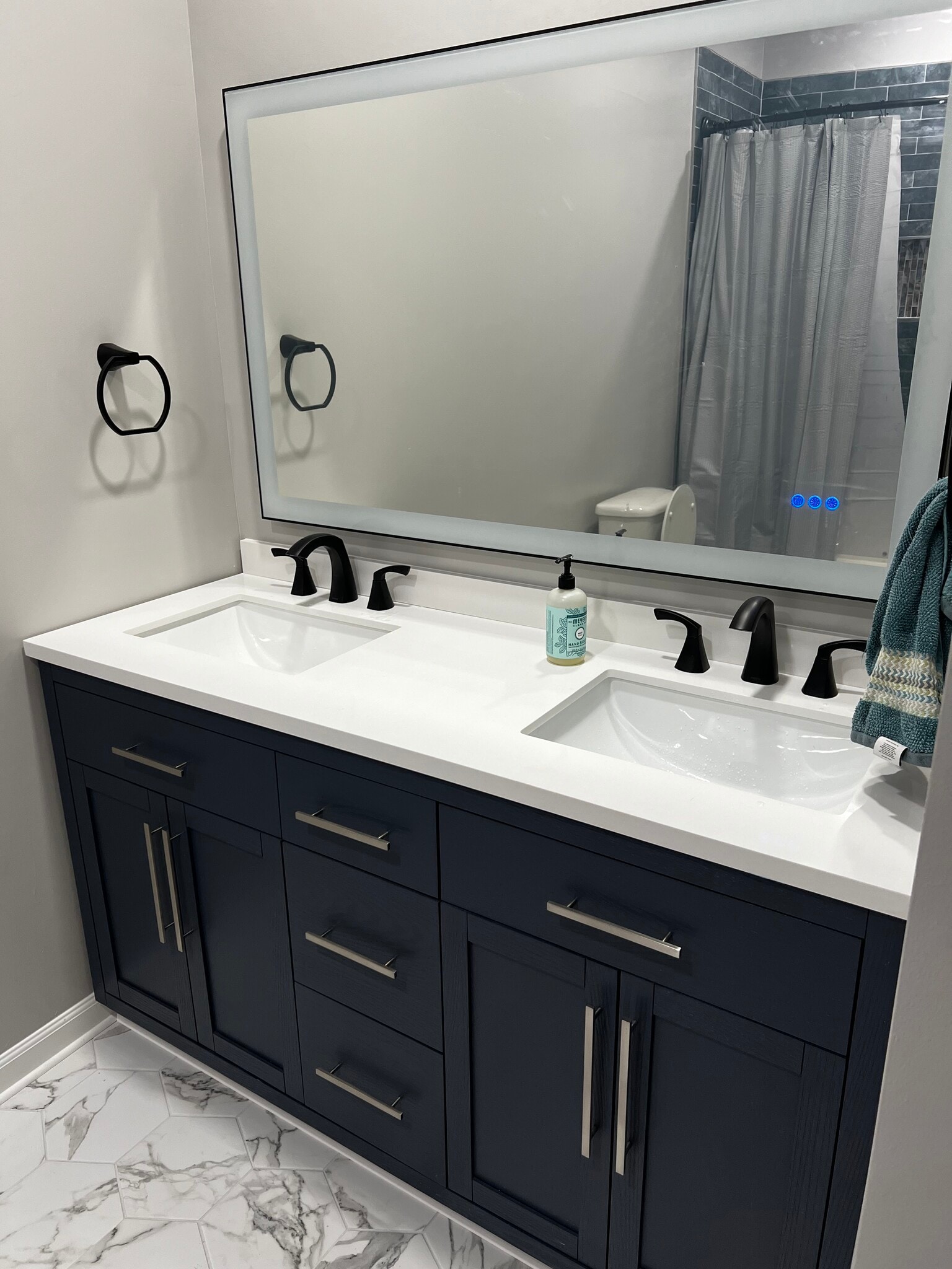 Bathroom #1 double sink - 46602 Ellicott Sq