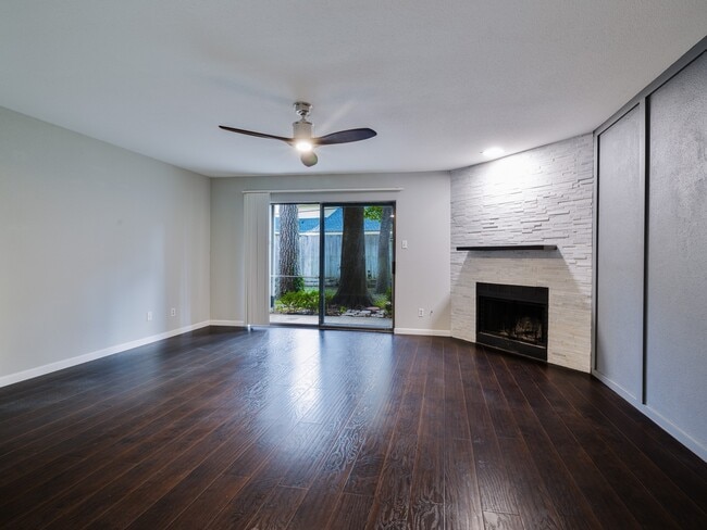 Building Photo - 14911 Wunderlich Dr