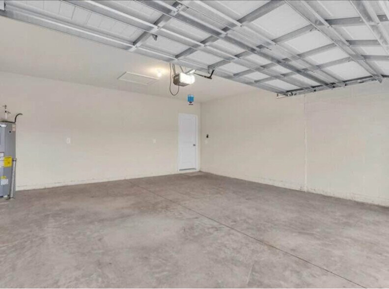 Building Photo - 814 172nd Ct E