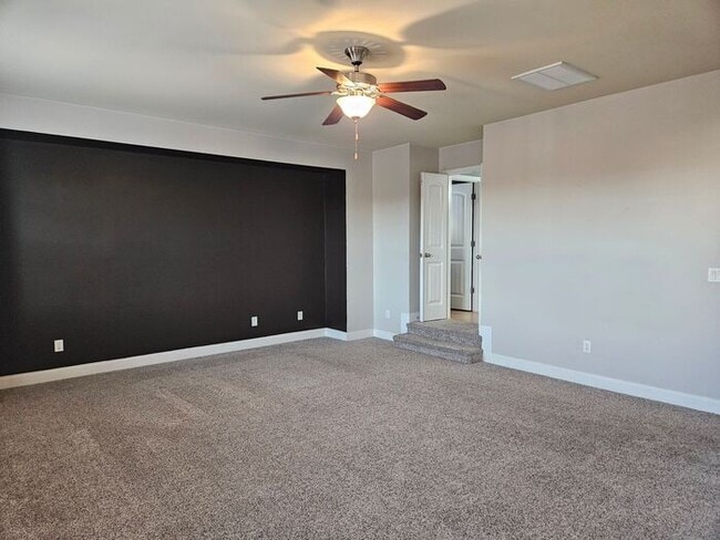 Building Photo - Beautiful Wellesley Home with a Corner Lot