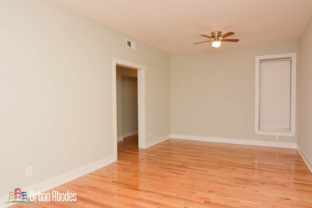 Building Photo - 636 W Oak St