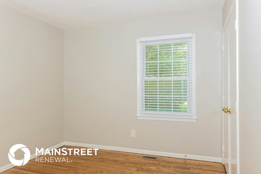 Building Photo - 1412 Riverview Rd