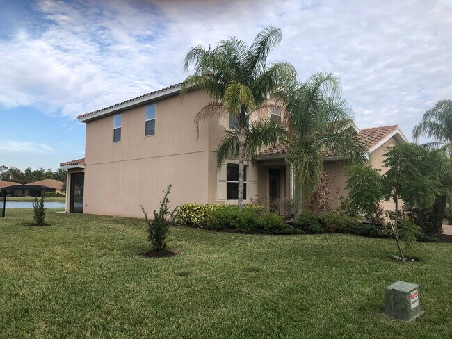 Building Photo - 3576 Valle Santa Cir