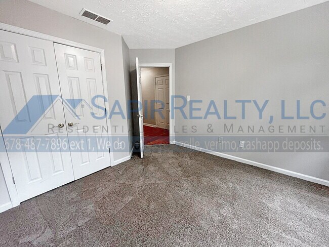 Building Photo - 712 Habersham Ct