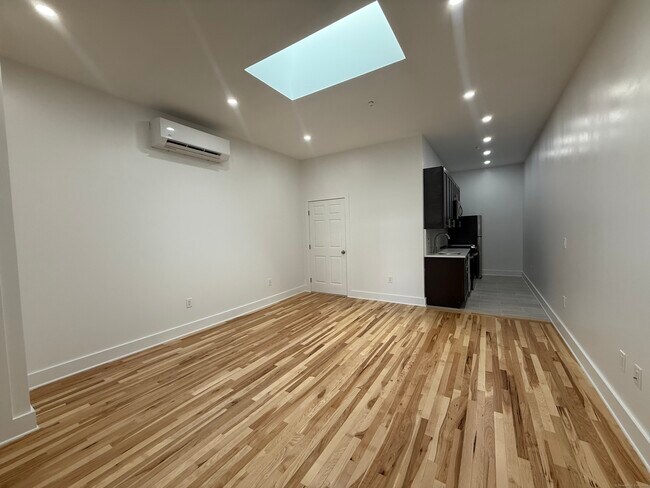 Building Photo - 253 State St