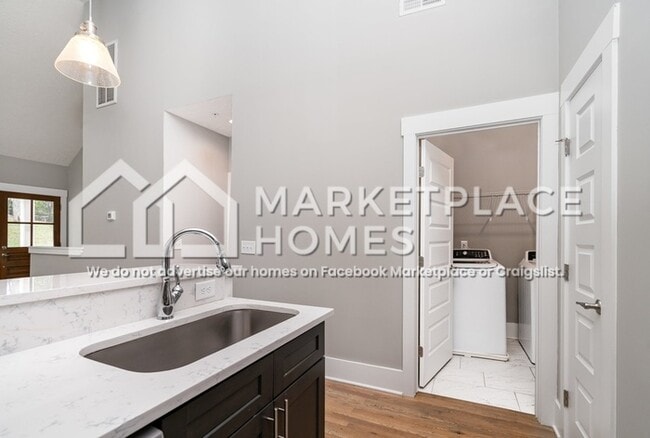 Building Photo - 175 Arbor Lp