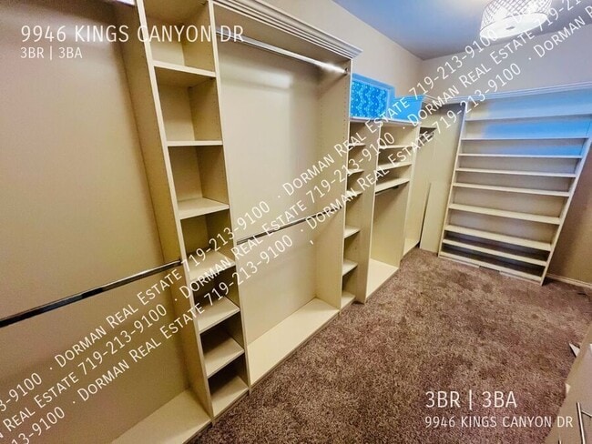 Building Photo - 9946 Kings Canyon Dr