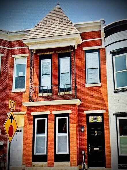 Front - 124 S Highland Ave