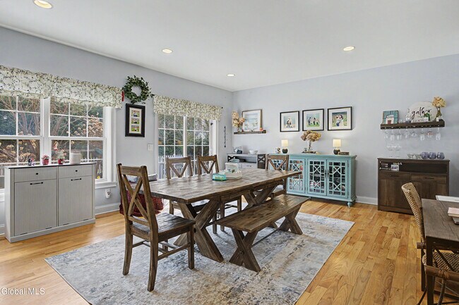 Building Photo - 8 Furlong St