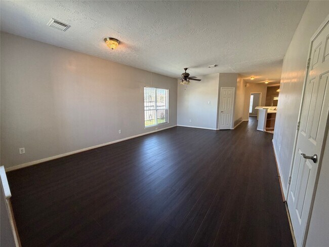 Building Photo - 13403 Agarita Ln