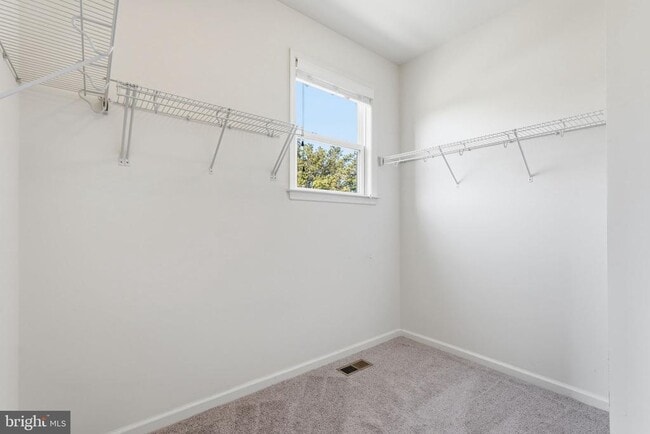 Building Photo - 8923 Quarry Rd