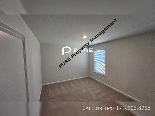 Building Photo - Downstairs Master - 5 BEDROOM HOME Berkele...