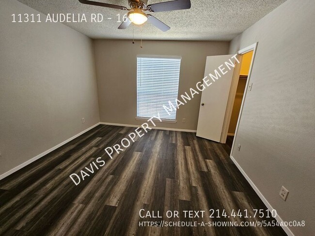 Building Photo - 2 story condo, cov parking, patio, full wa...