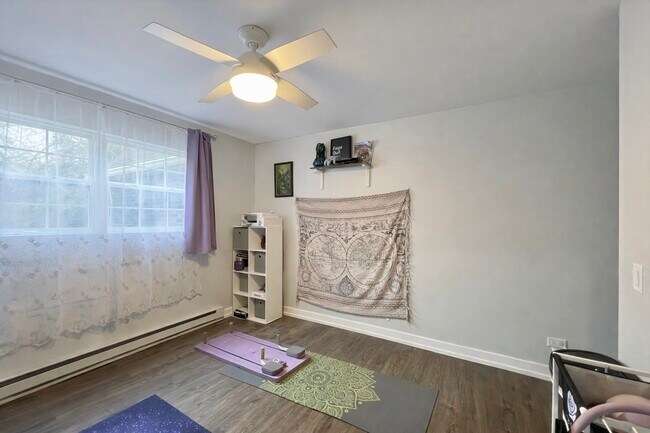 Building Photo - 300 Cunat Blvd