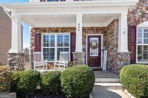 Building Photo - 496 Spring View Dr
