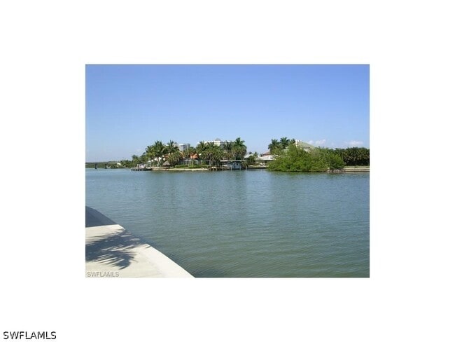 Building Photo - 10682 Gulf Shore Dr