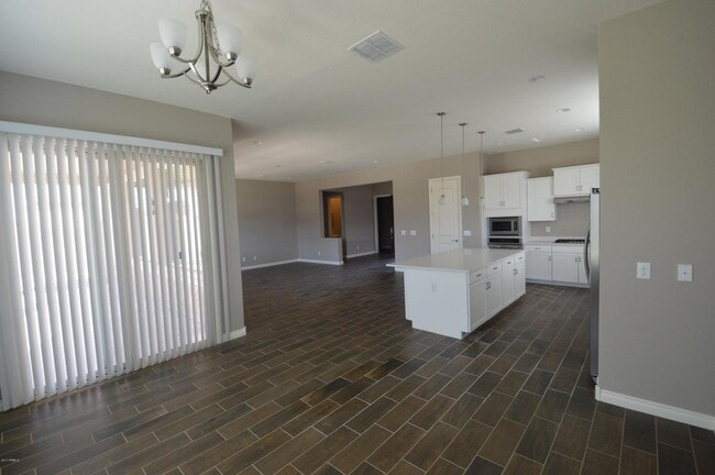 Building Photo - 151 E Havasu Pl