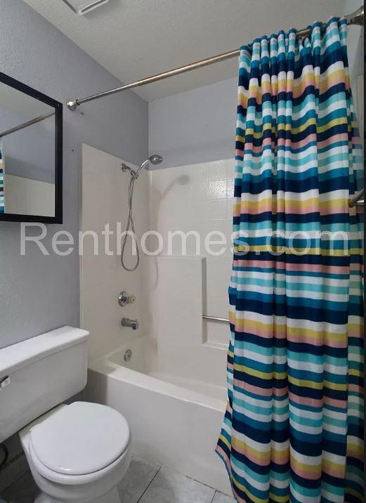 Building Photo - 1260 Corte Famosa