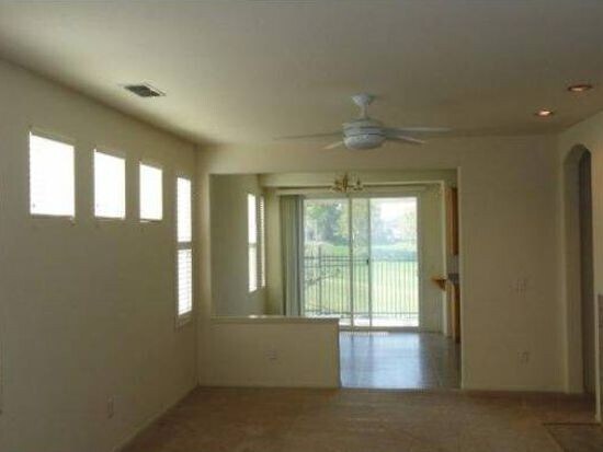 Building Photo - 451 Edgewood Dr