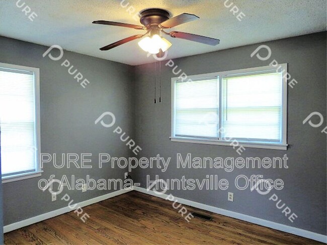 Building Photo - 5002 Ortega Cir NW