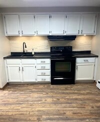 Building Photo - 9901 Runnymeade Ln