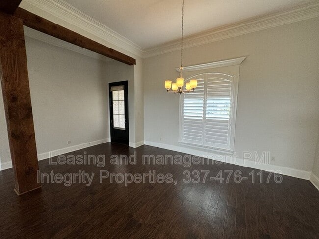 Building Photo - 216 Golden Cypress Dr