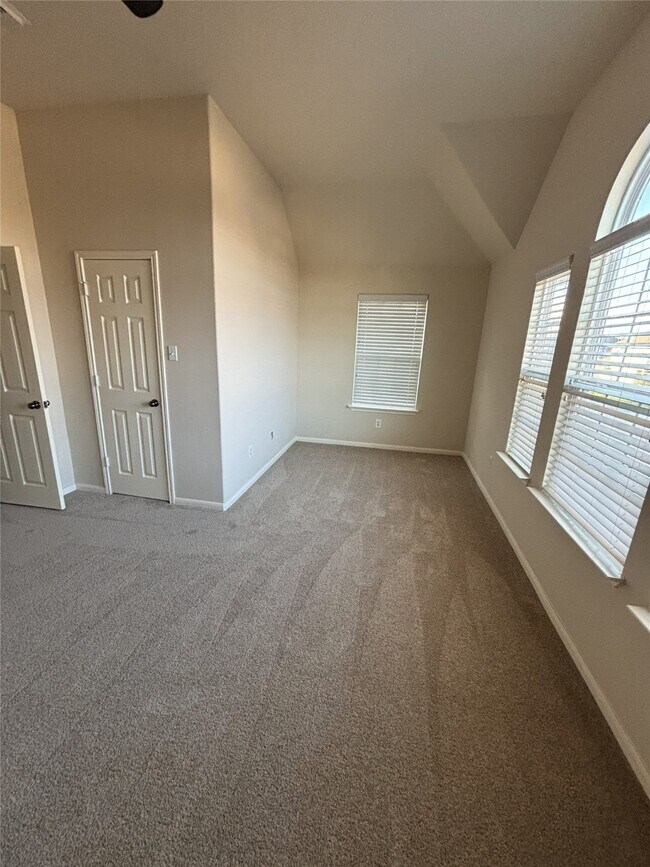 Building Photo - 8839 Windfern Trace Dr