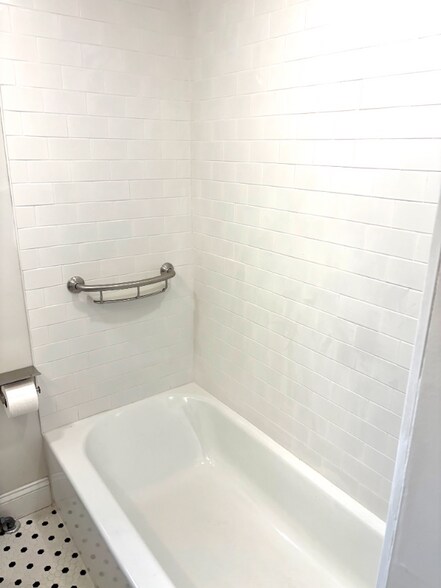 Building Photo - 2016 S Mildred St