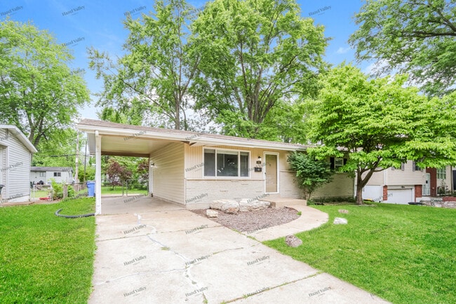 Building Photo - 1825 Violet Dr