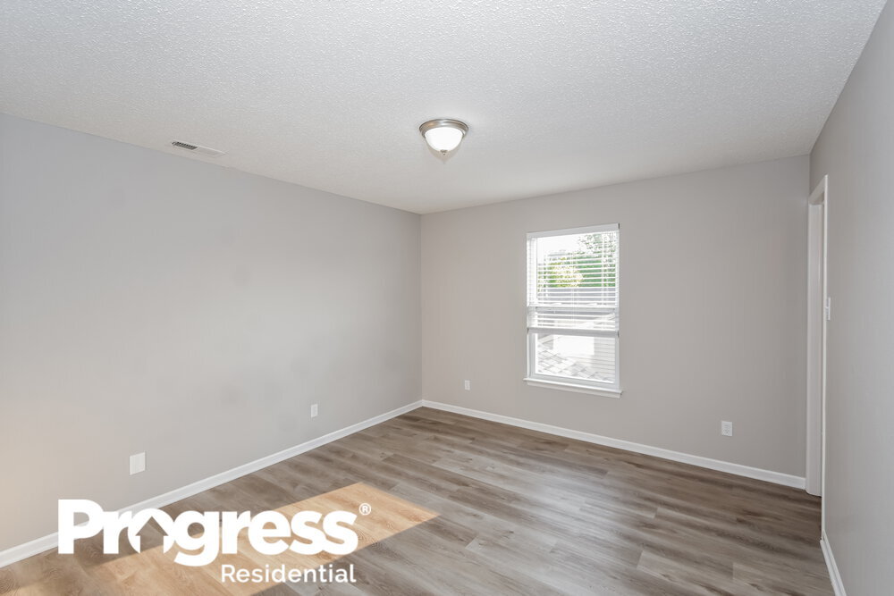 Building Photo - 12432 Bearsdale Dr