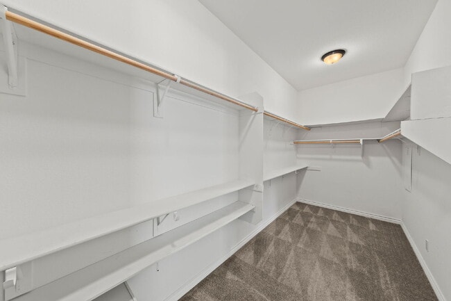 Building Photo - Stunning Single-Story Luxury Home in Coveted Rolling Hills Ranch