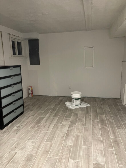 Building Photo - 515 Barrymore Dr