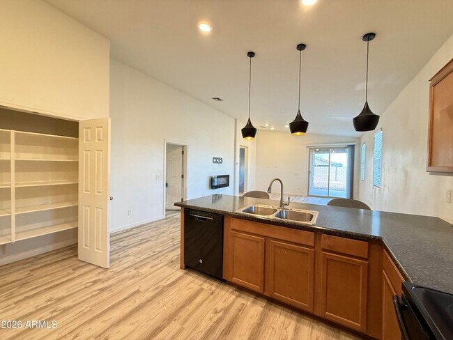 Building Photo - 2372 E Dust Devil Dr