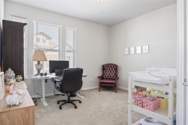 Building Photo - 1020 Vista View Dr