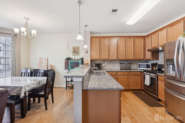 Building Photo - 1525 Hudson Cir