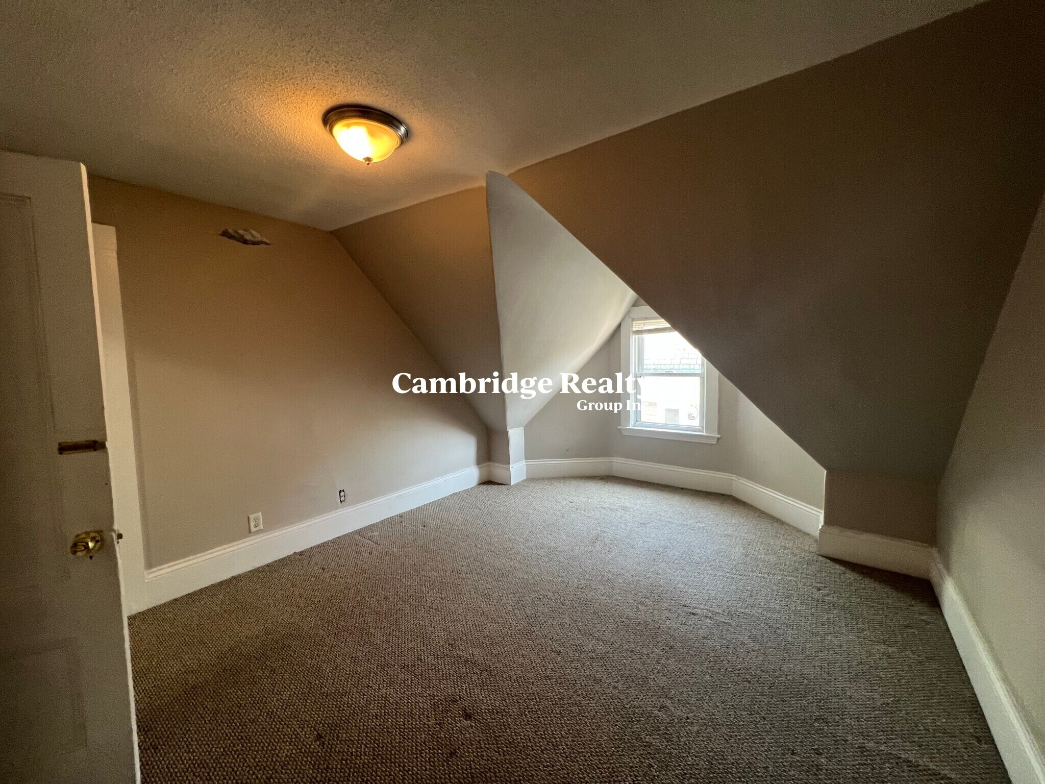 Building Photo - 15 Hudson St