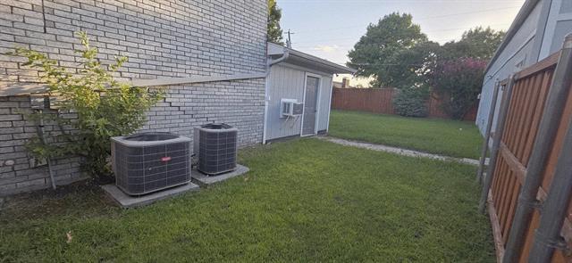 Building Photo - 5313 Peach Tree Ln
