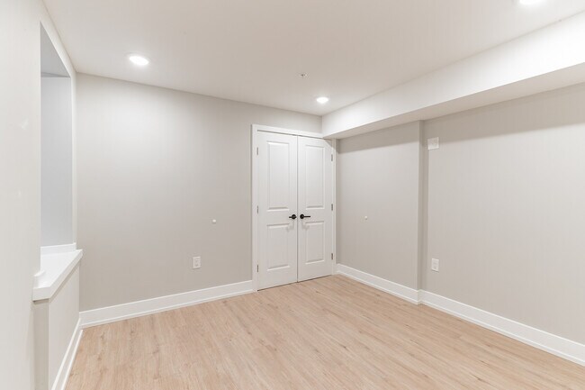 Building Photo - 937 N 29th St