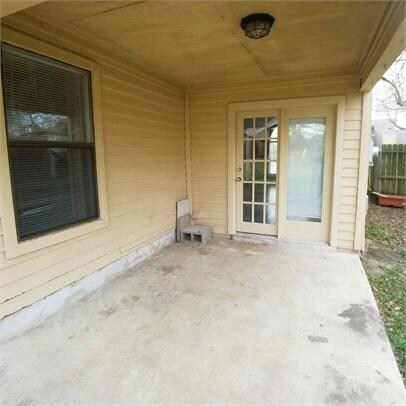 Building Photo - 9807 Delta Ridge Dr