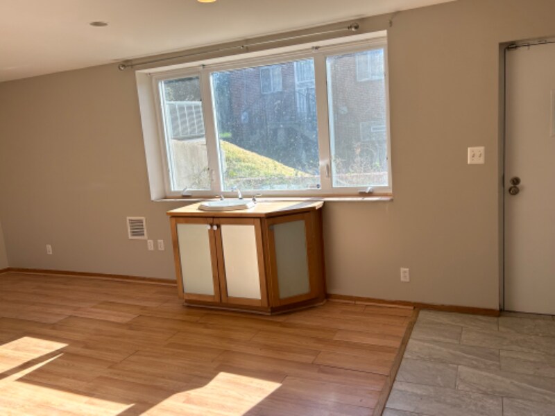 Building Photo - 5819 Black Hawk Dr