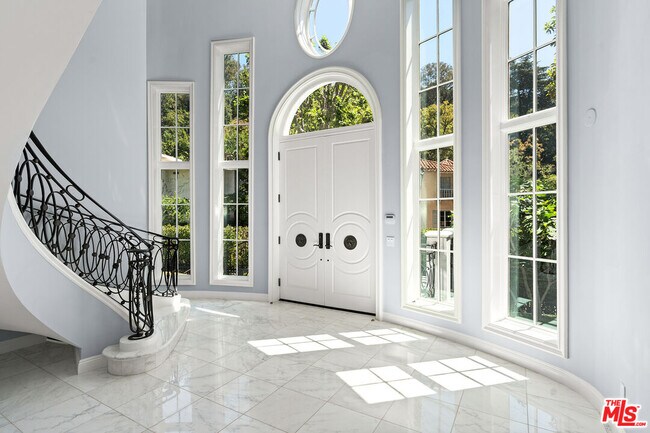 Building Photo - 1357 Schuyler Rd