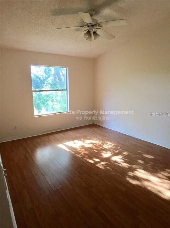 Building Photo - 149 Reserve Cir