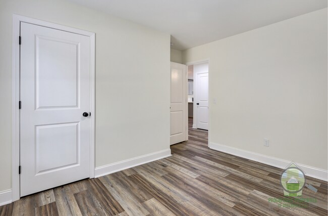 Building Photo - 125 Lyman Lodge Rd